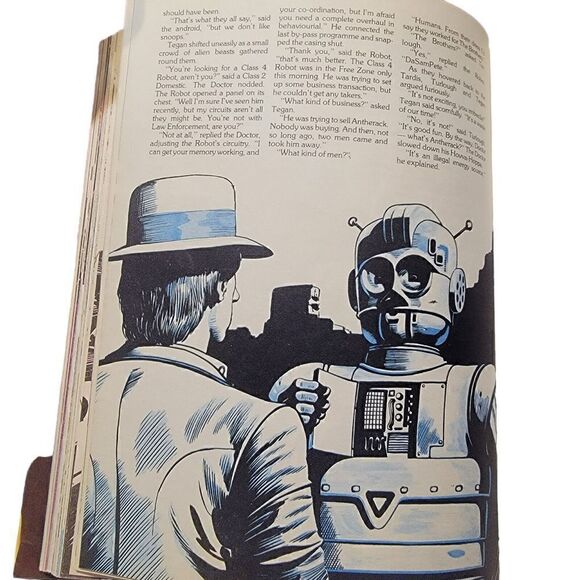 Vintage Doctor Who Journey Through Time 1986 Crescent Books Hardcover Tardis BBC - Picture 6 of 7